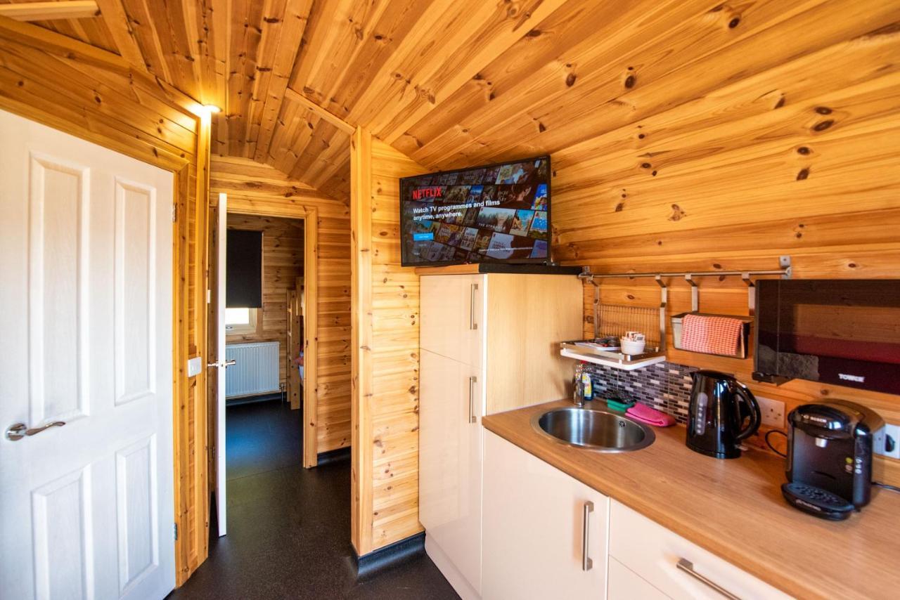 Tigh An Each B&B & Laggan Glamping Нютънмор Екстериор снимка