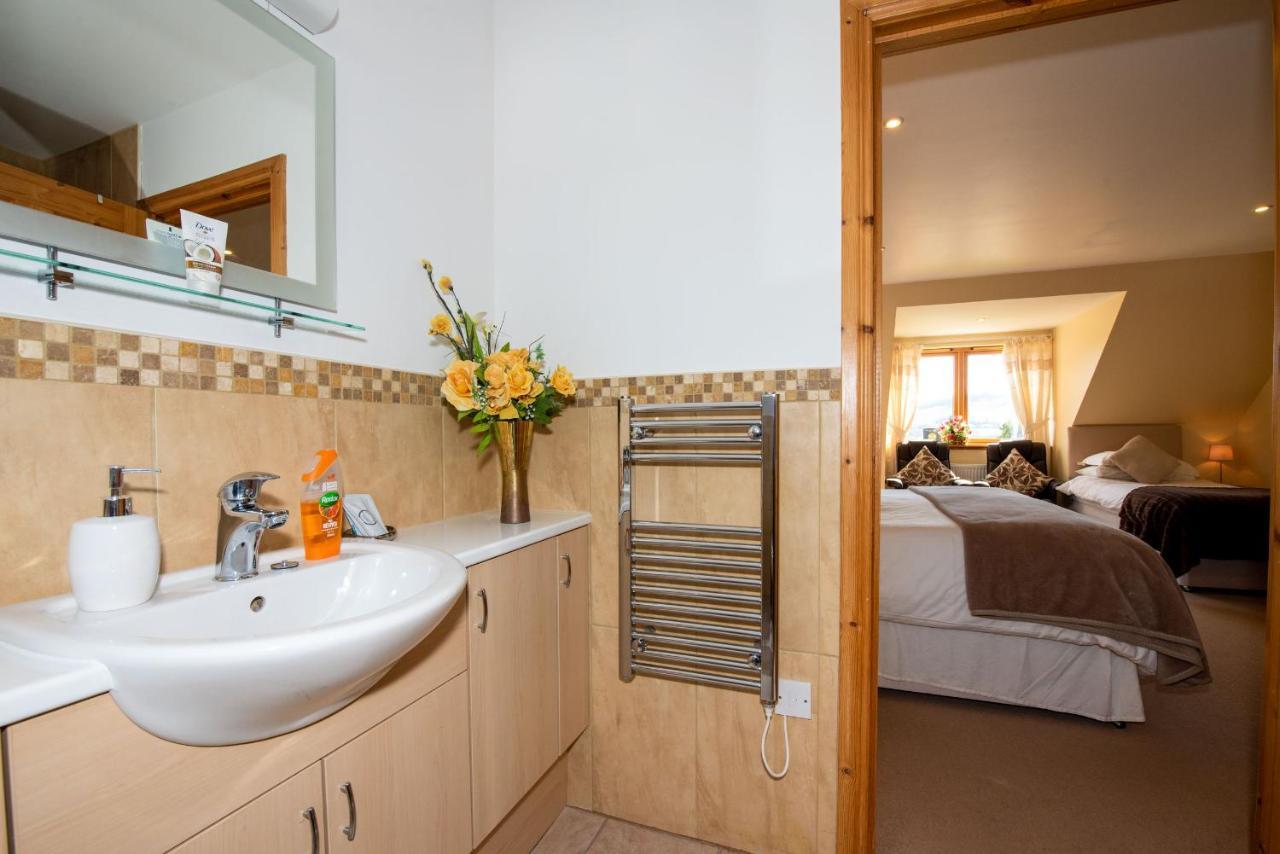 Tigh An Each B&B & Laggan Glamping Нютънмор Екстериор снимка