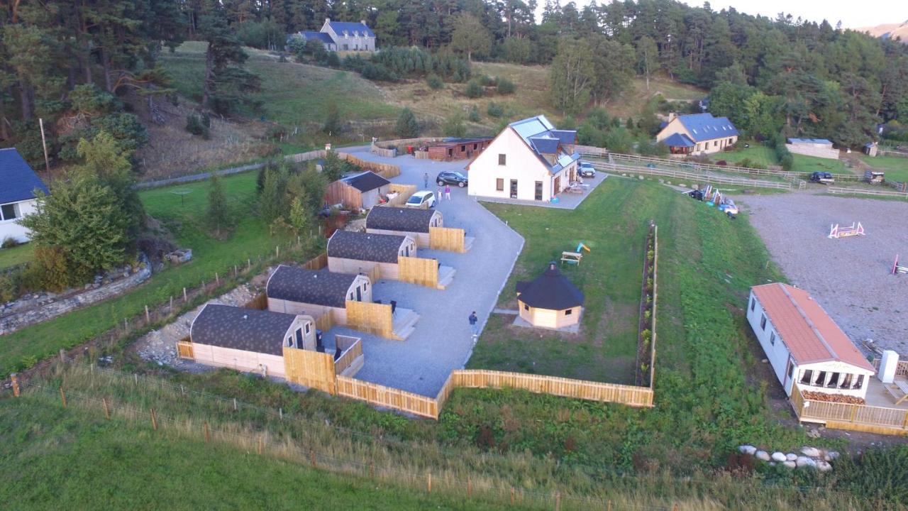 Tigh An Each B&B & Laggan Glamping Нютънмор Екстериор снимка